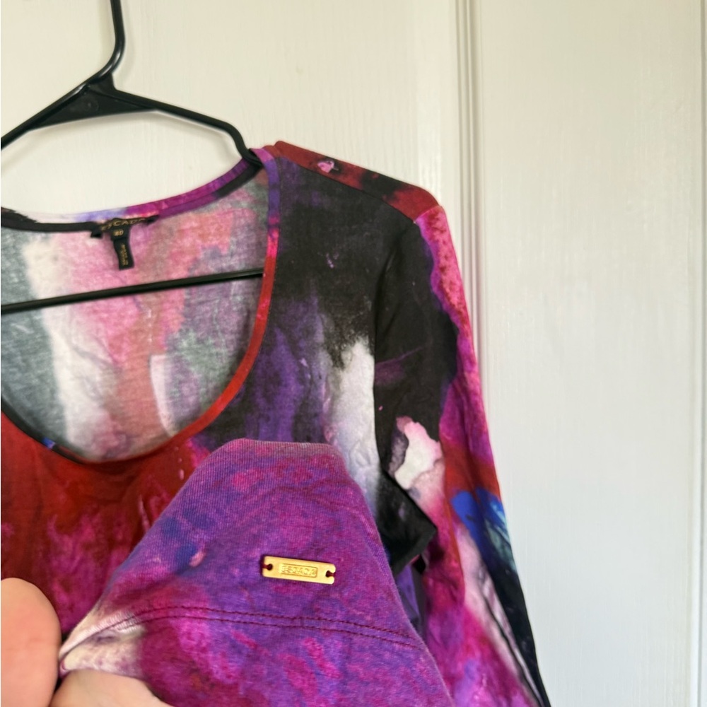 Escada Evelinde Top in Fantasy Abstract Print - Picture 3 of 6